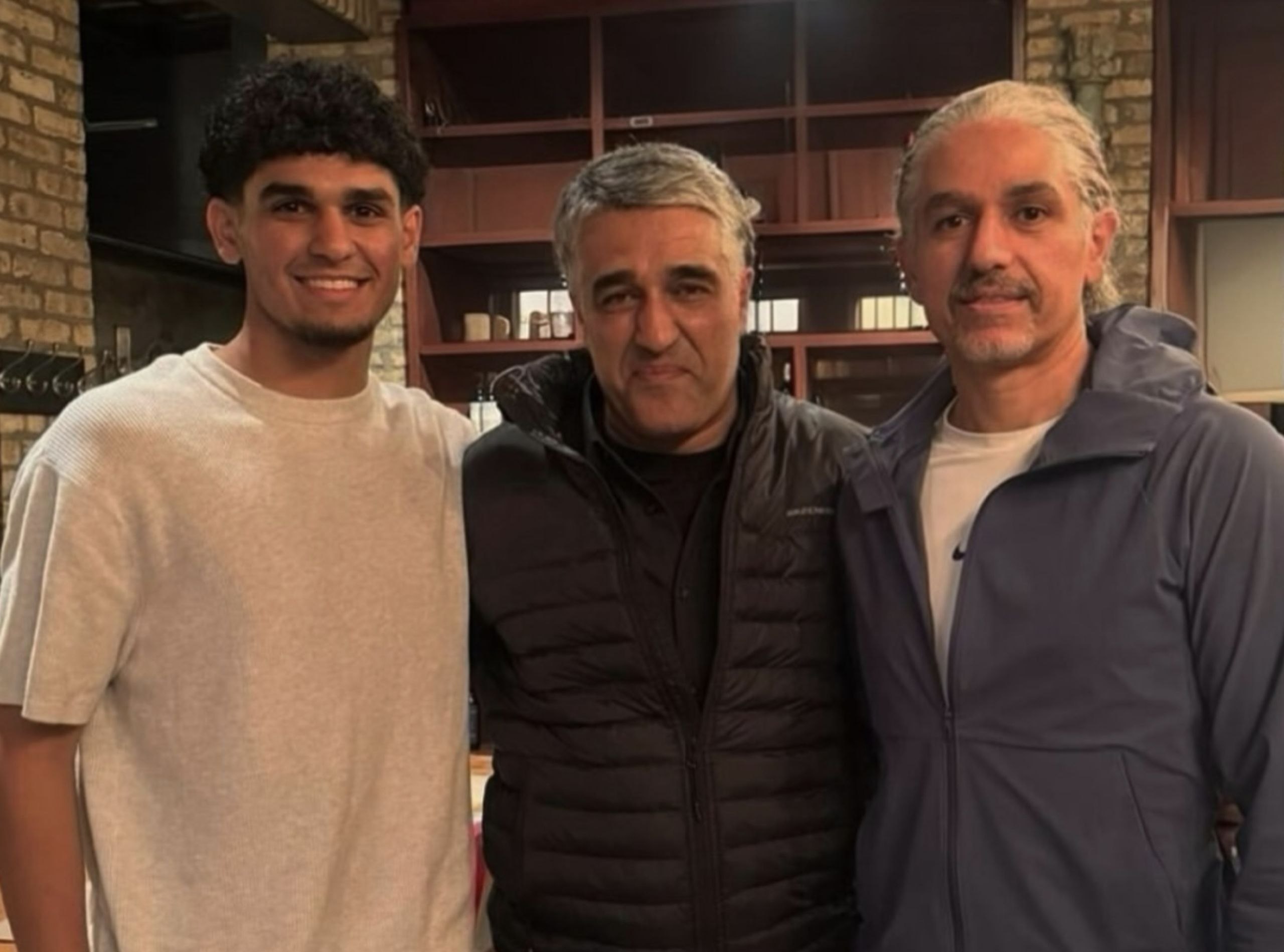 تصویری جدید از پژمان جمشیدی در کنار خانواده