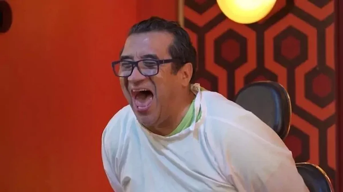 خداداد عزیزی به کمیته انضباطی احضار شد