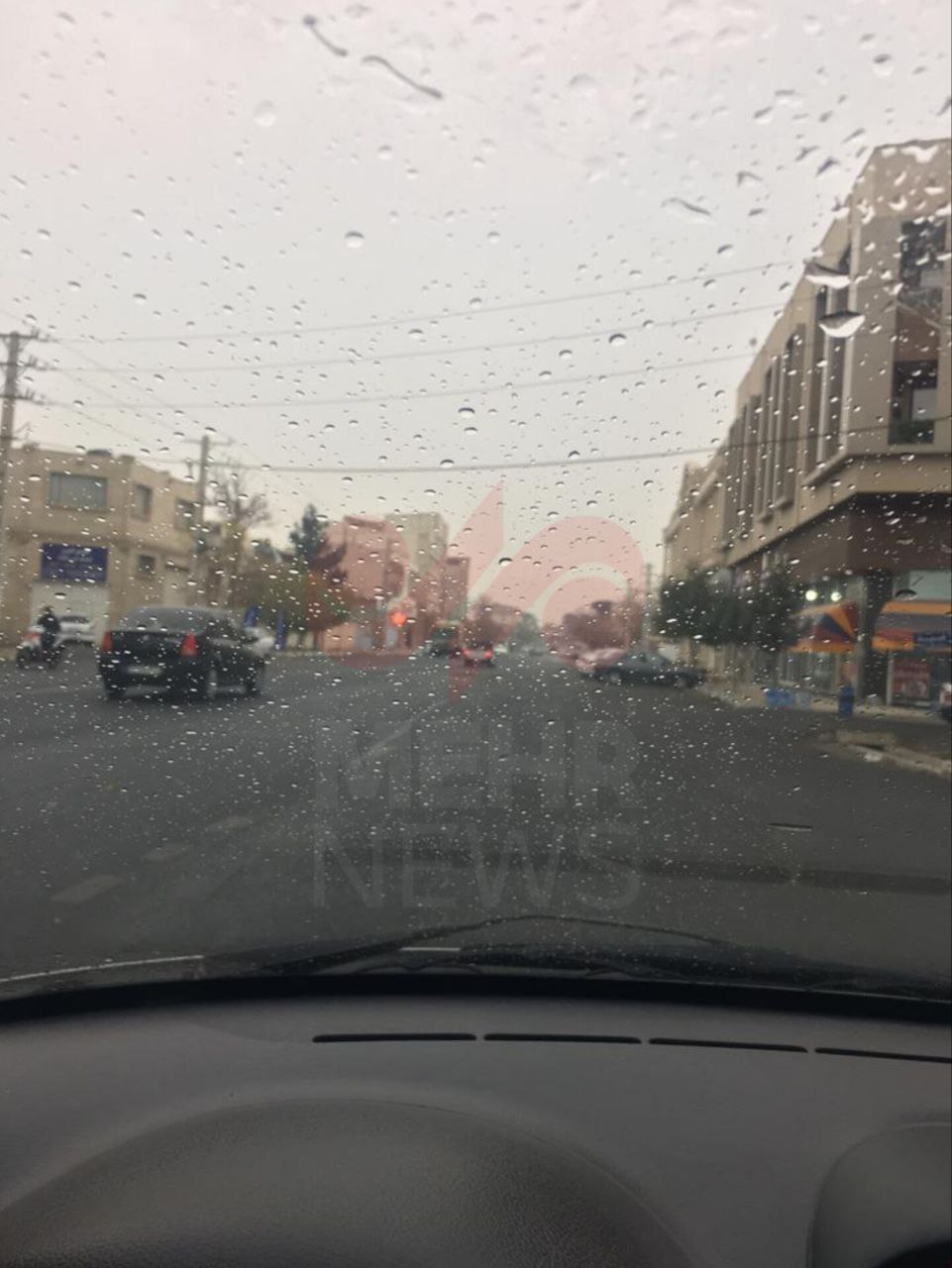 بارش باران در استان تهران آغاز شد