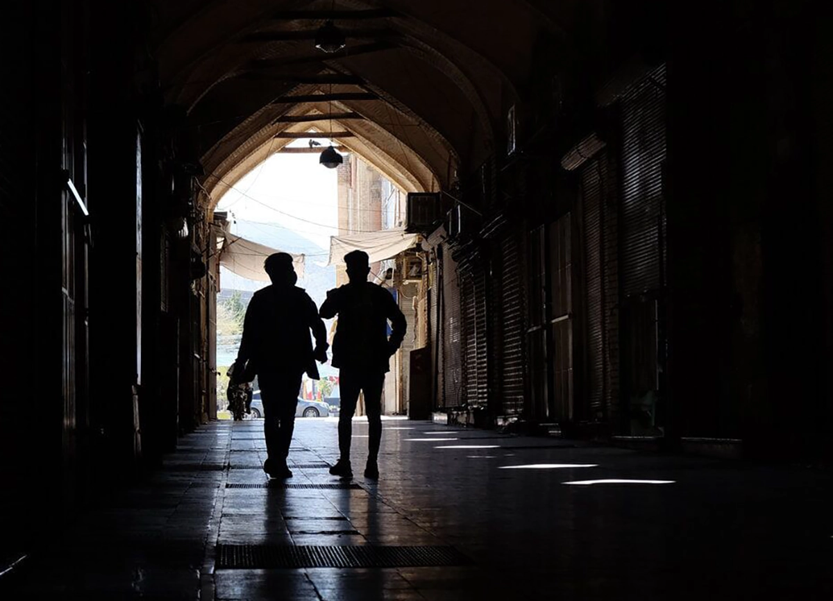 اقتصاد ایران نحیف‌تر شد| کاسبی بدون اینترنت جان نمی گیرد