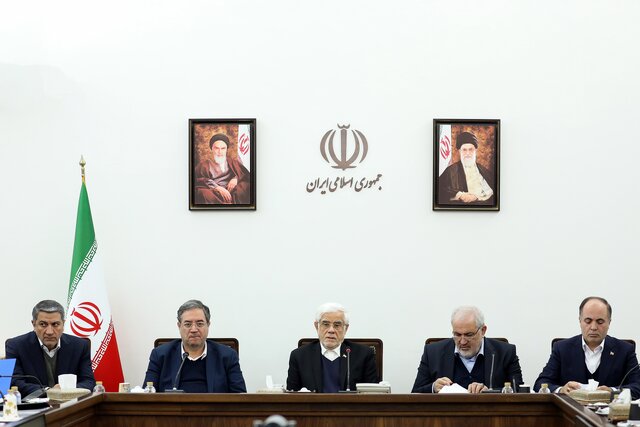 عارف: احیای دریاچه ارومیه یک مسئله فراملی است