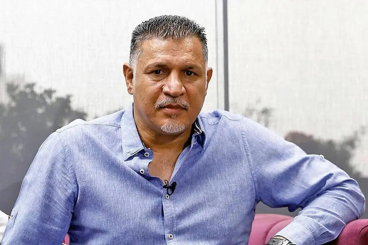 کیهان: خسارت سنگین اموال عمومی را از امثال علی دایی، پرویز پرستویی و رضا کیانیان بگیرید!