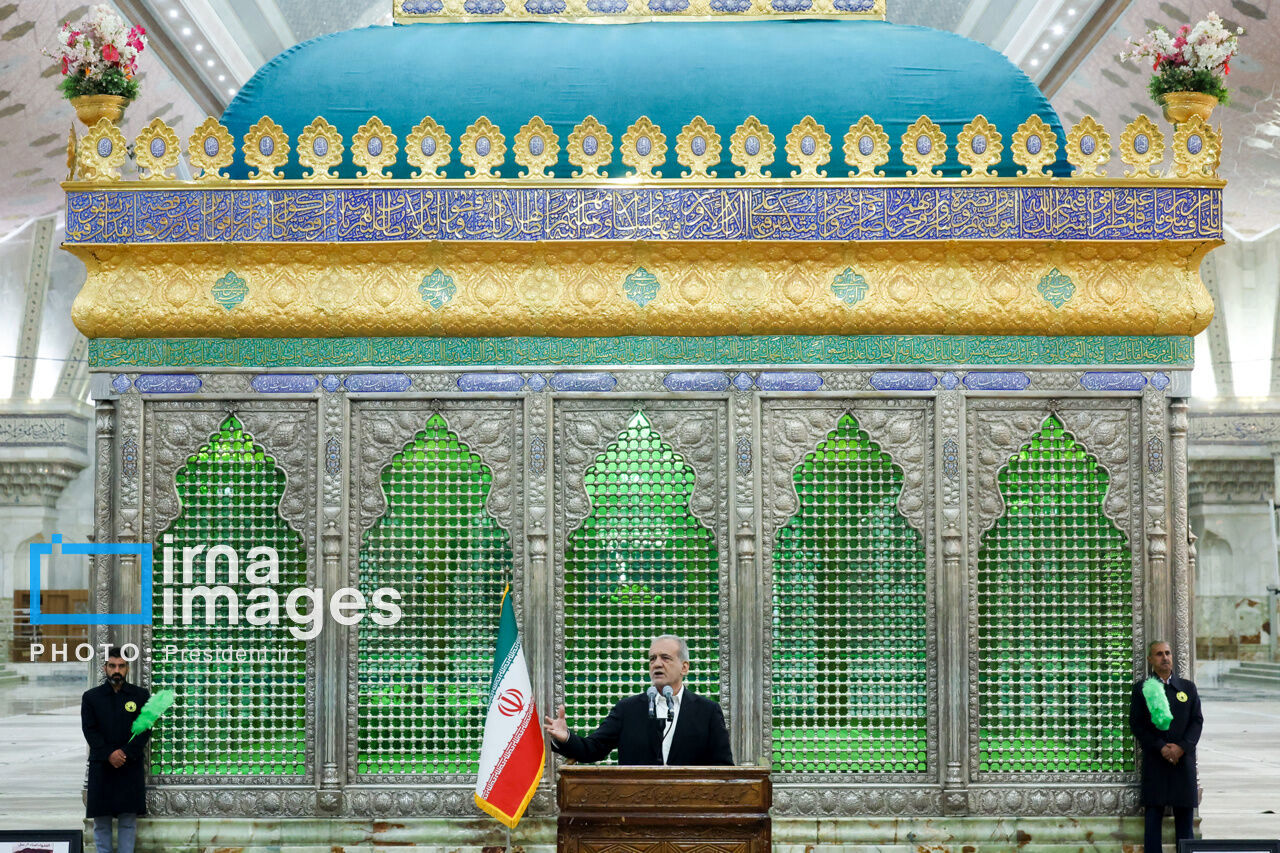 پزشکیان: با مردم نباید با تندی برخورد کنیم/ مردم به رفتار و عدالت ما نگاه می کنند و به گفتار، شعار و حرف ما کاری ندارند