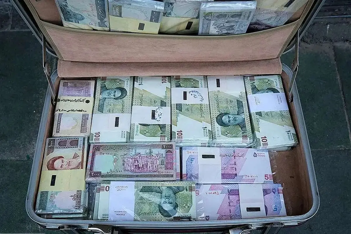 دریافت پول نقد از بانکها سهمیهبندی شد!