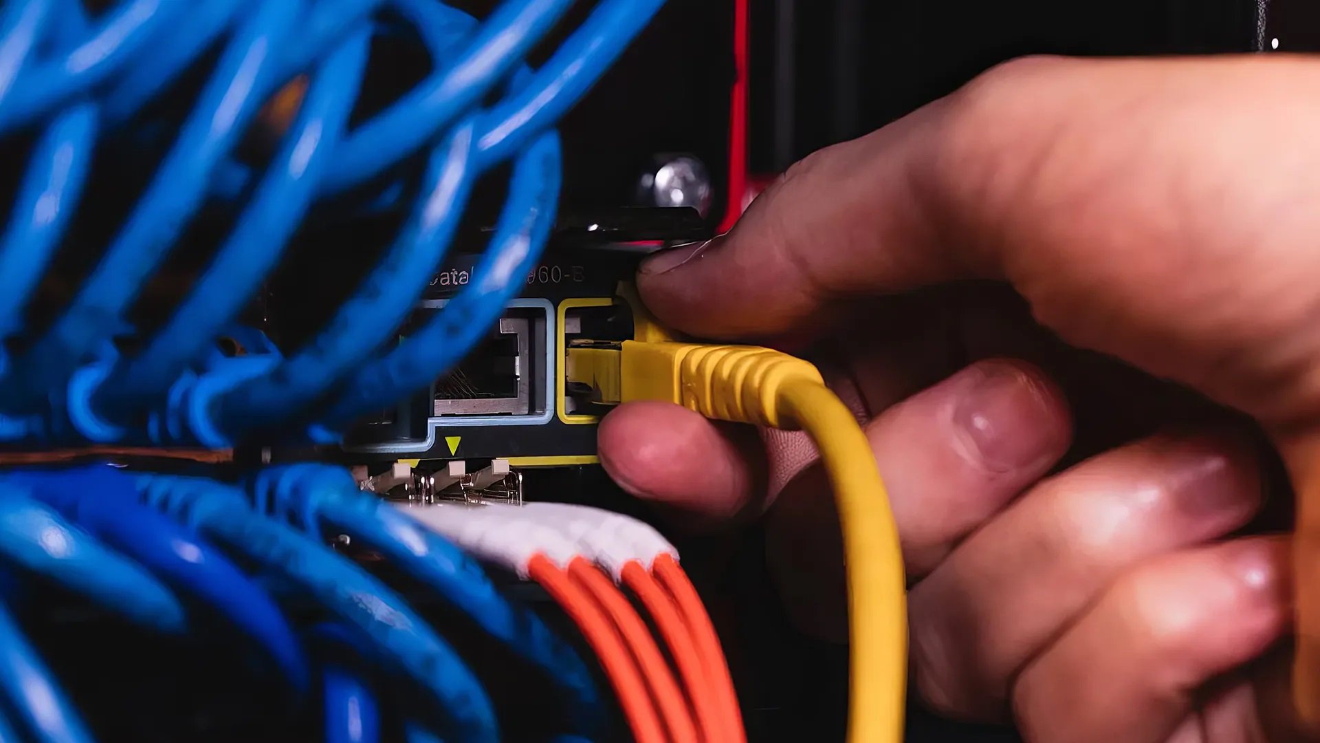 خبرگزاری فارس: اتصال مجدد اینترنت در دست اقدام است، ولی زمان می‌برد