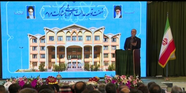 رئیسجمهور: دولت از وعدههای غیرقابل تحقق پرهیز میکند رئیسجمهور: دولت از وعدههای غیرقابل تحقق پرهیز میکند