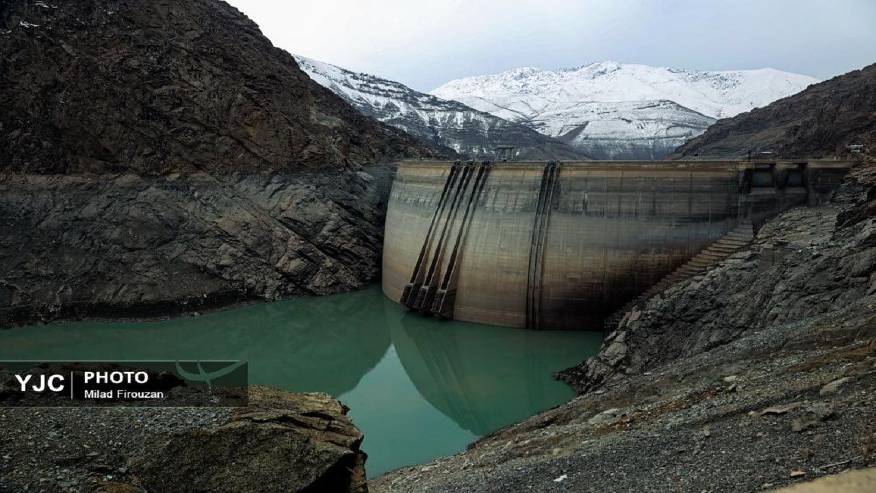 کاهش 13 درصدی حجم آب موجود در مخازن سد‌ها نسبت به سال گذشته/ حجم پرشدگی تنها ۳۷ درصد است