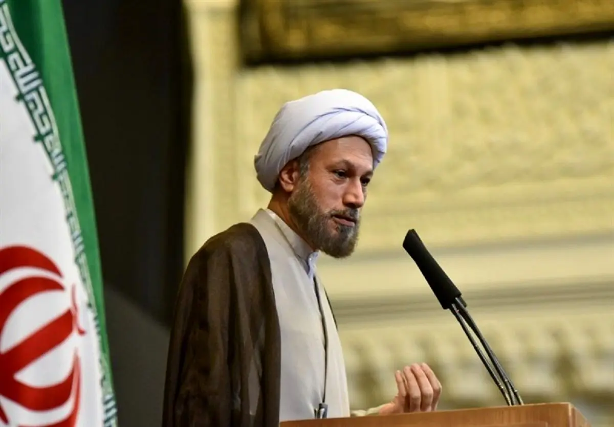 امام جمعه شیراز: گزینه ما بعد از مذاکره، جنگ است