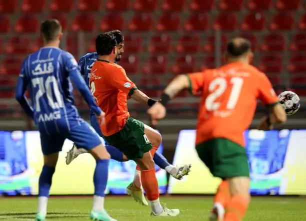 جدول لیگ برتر بعد از برد استقلال مقابل مس و تساوی تراکتور هفته ۲۲