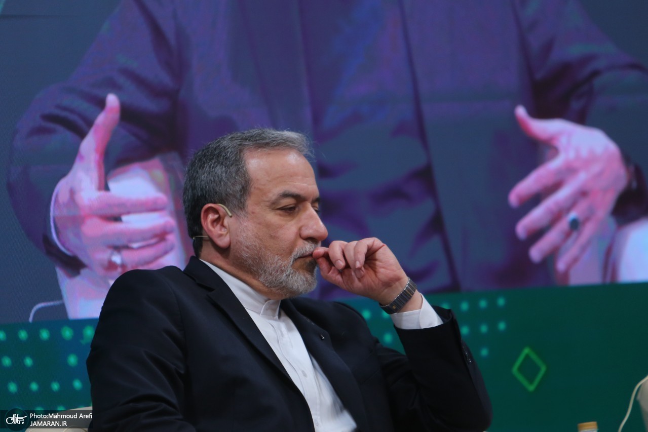 عراقچی: بازگشت آمریکا به میز مذاکره ممکن است فریب باشد