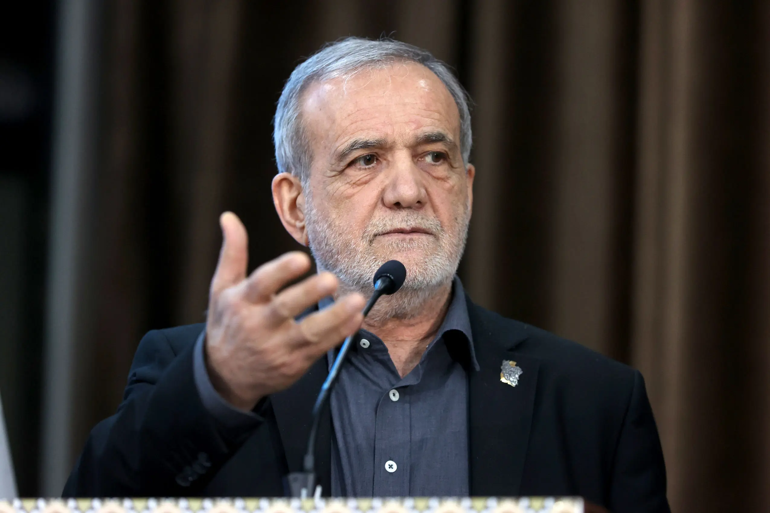 پزشکیان: دین با زور و تحمیل گسترش نمی‌یابد/ وعده‌هایی داده می‌شود که امکان تحقق آنها وجود ندارد