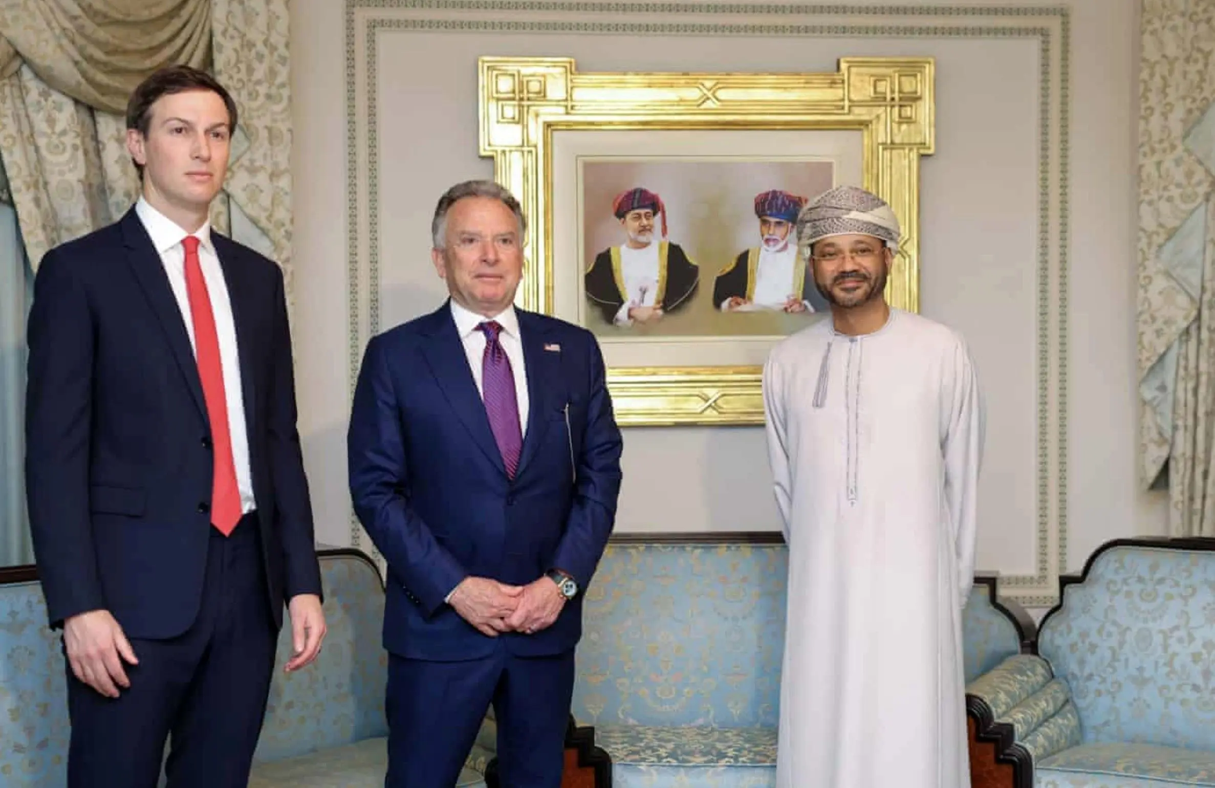 تصویری از حضور فرمانده سنتکام در هیئت مذاکره کننده امریکا