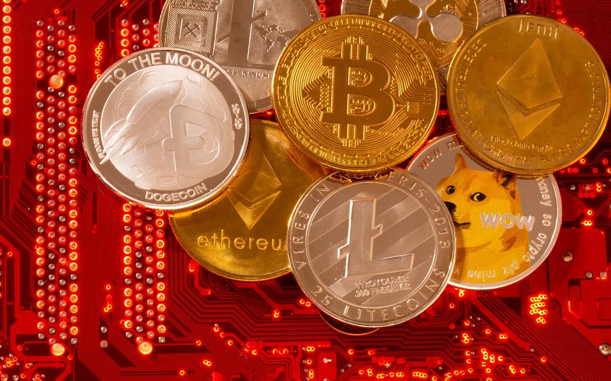 قیمت بیت کوین و ارز‌های دیجیتال امروز جمعه ۵ تیر ۱۴۰۵ + جدول