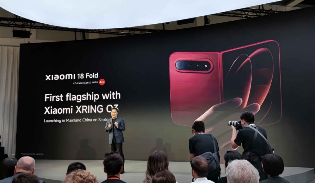 شیائومی ۱۸ فولد با تراشه XRing O3 در نمایشگاه IFA 2026 رونمایی شد