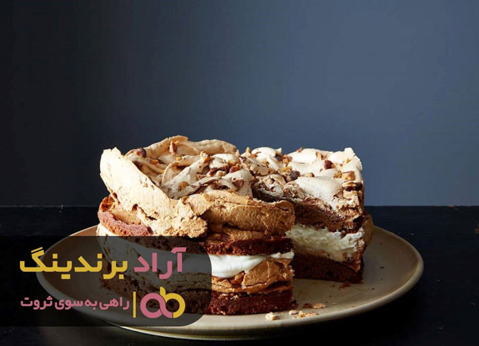 کیک خامه ای نیم کیلویی