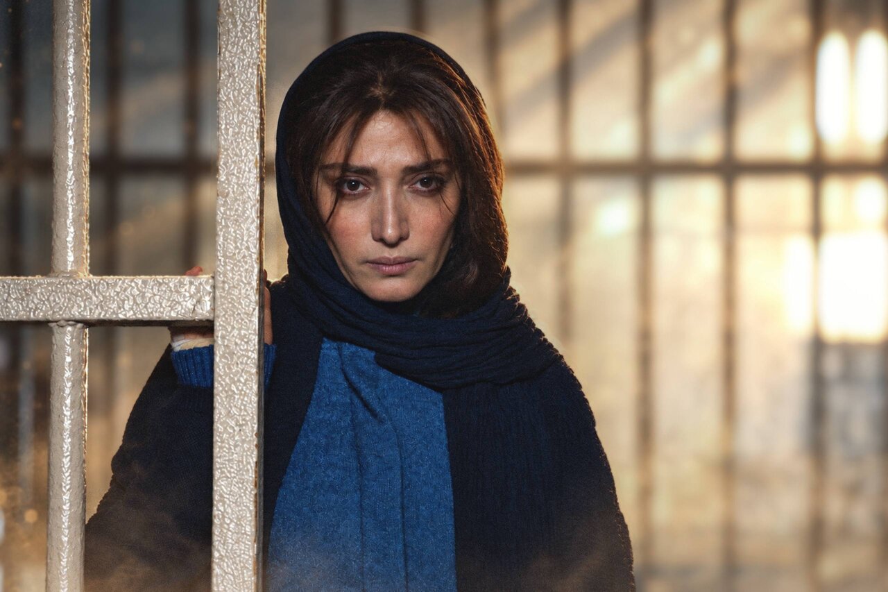 رونمایی از تصویر مینا ساداتی در «مادرزاد»